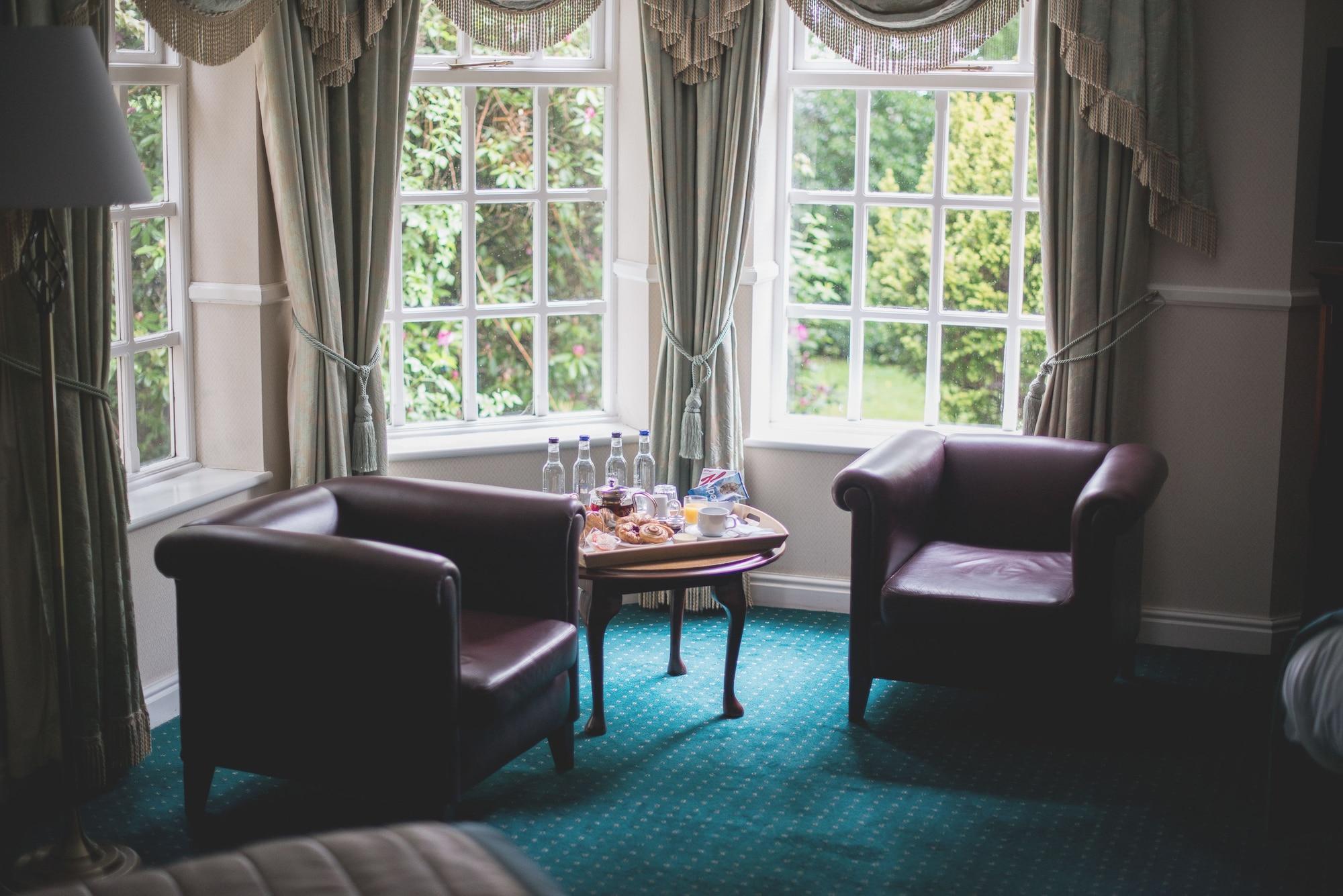 Mere Court Hotel 너츠포드 외부 사진