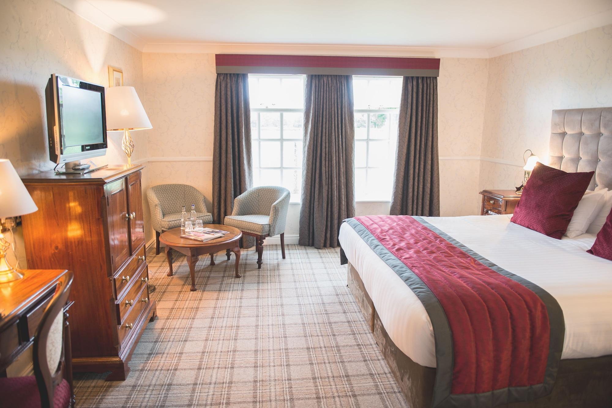 Mere Court Hotel 너츠포드 외부 사진